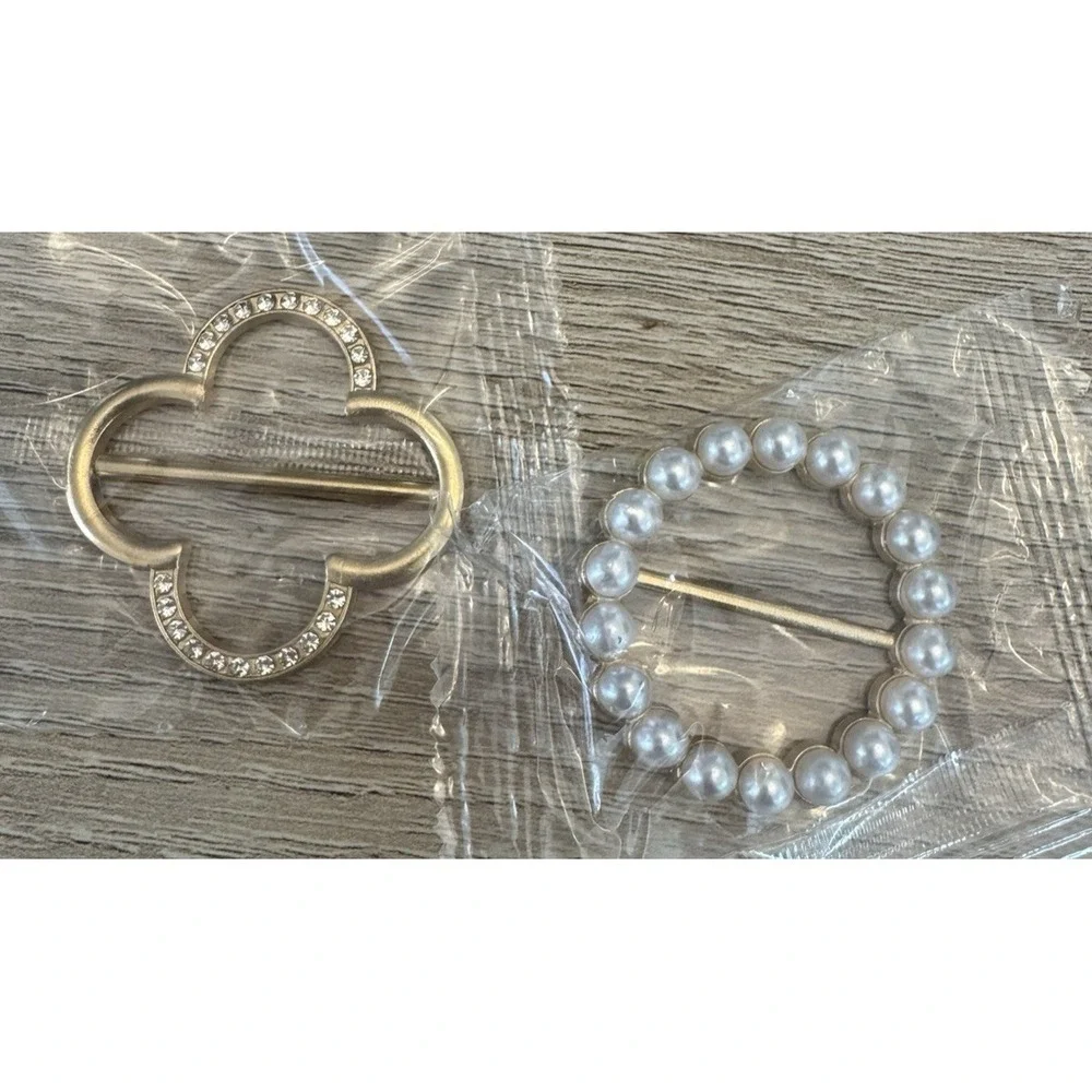 Gold Tone Heart Scarf Clip Set Faux Pearl & Rhinestone 1.5 in New Sealed New